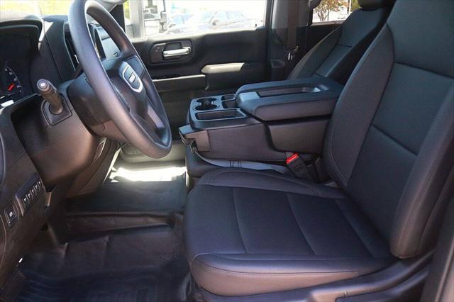 2025 GMC Sierra 2500HD 4WD Crew Cab Long Bed Pro