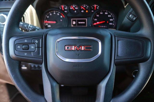 2025 GMC Sierra 2500HD 4WD Crew Cab Long Bed Pro