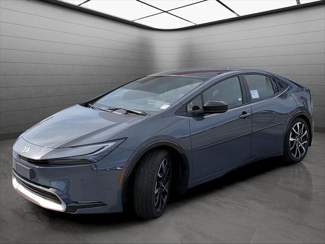 2026 Toyota Prius XSE Premium's photo