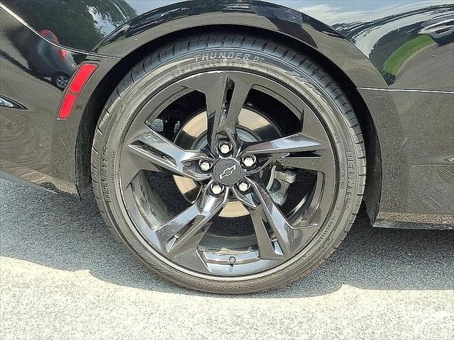 2023 Chevrolet Camaro RWD Convertible 1LT