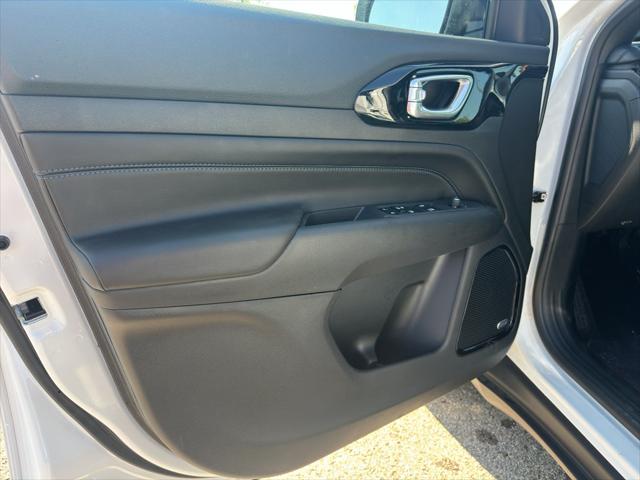 2025 Jeep Compass COMPASS LATITUDE 4X4 2025 Jeep Compass COMPASS LATITUDE 4X4