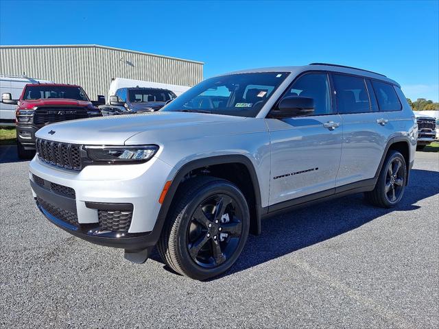 2025 Jeep Grand Cherokee GRAND CHEROKEE L ALTITUDE X 4X4