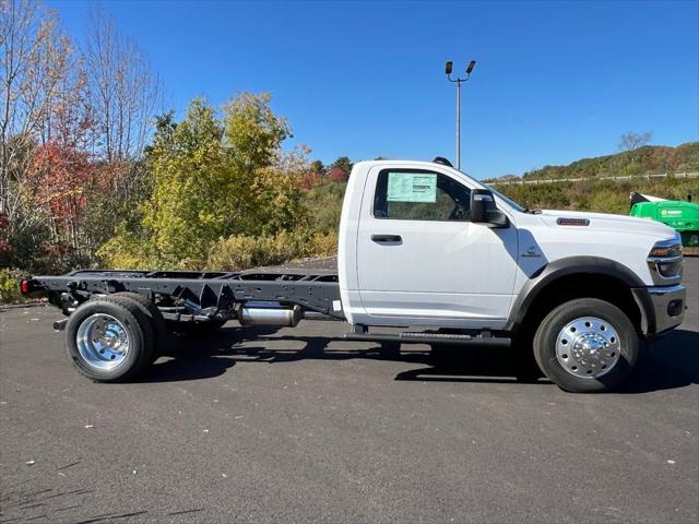 2026 RAM Ram 5500 Chassis Cab RAM 5500 TRADESMAN CHASSIS REGULAR CAB 4X4 84 CA