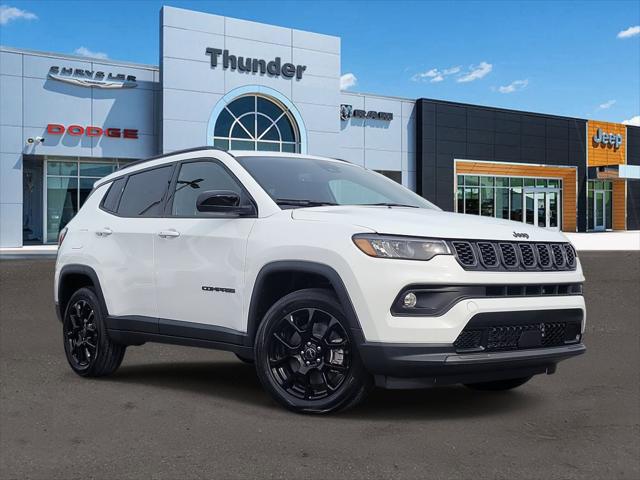 2025 Jeep Compass COMPASS LATITUDE 4X4