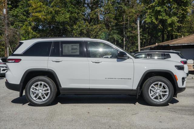2025 Jeep Grand Cherokee GRAND CHEROKEE LAREDO X 4X4