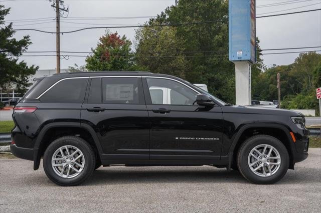 2025 Jeep Grand Cherokee GRAND CHEROKEE LAREDO X 4X4