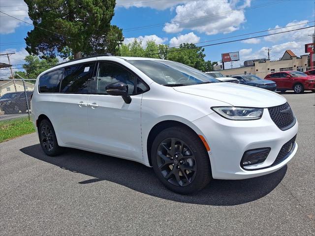 2026 Chrysler Pacifica PACIFICA LIMITED AWD