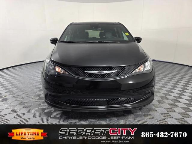 2026 Chrysler Voyager VOYAGER LX