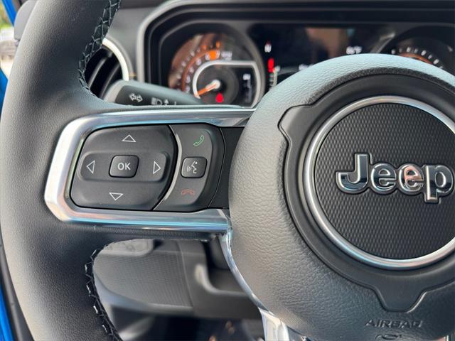 2025 Jeep Wrangler 4-Door Sahara 4x4