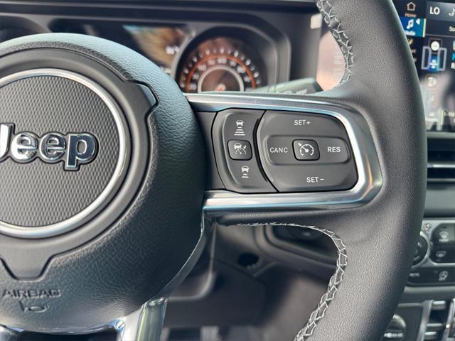 2025 Jeep Wrangler 4-Door Sahara 4x4