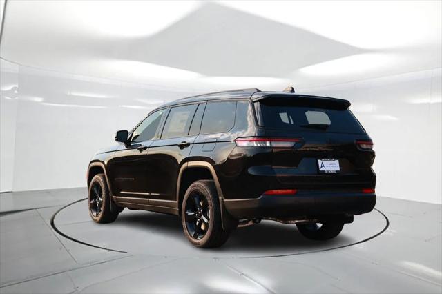 2025 Jeep Grand Cherokee GRAND CHEROKEE L ALTITUDE 4X4