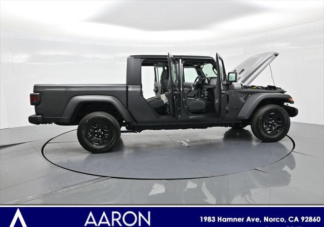 2025 Jeep Gladiator GLADIATOR SPORT 4X4