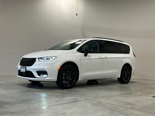 2026 Chrysler Pacifica PACIFICA LIMITED AWD