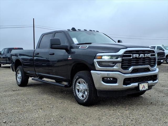 2026 RAM Ram 2500 RAM 2500 TRADESMAN CREW CAB 4X4 8 BOX
