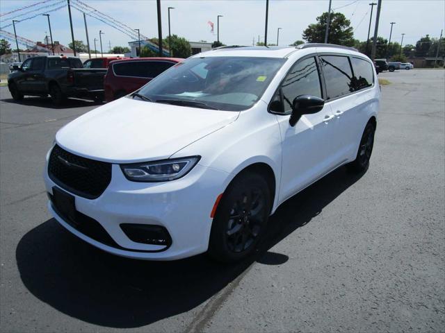 2026 Chrysler Pacifica PACIFICA LIMITED AWD