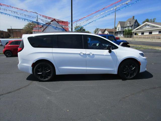 2026 Chrysler Pacifica PACIFICA LIMITED AWD