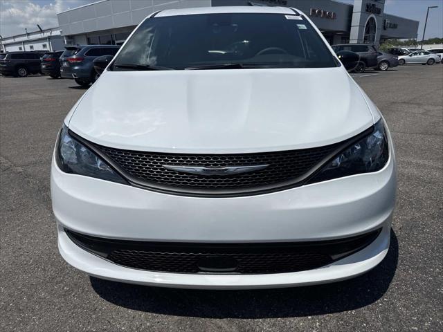 2026 Chrysler Voyager VOYAGER LX