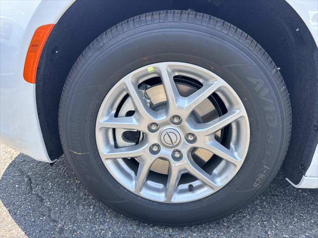 2026 Chrysler Voyager VOYAGER LX