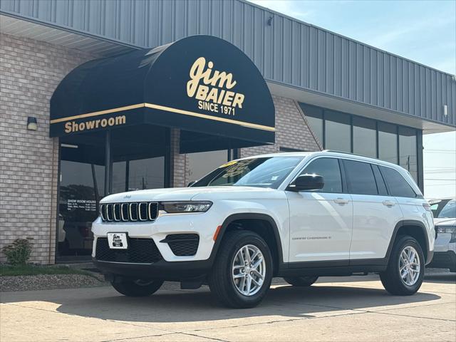 2025 Jeep Grand Cherokee GRAND CHEROKEE LAREDO X 4X4 2025 Jeep Grand Cherokee GRAND CHEROKEE LAREDO X 4X4