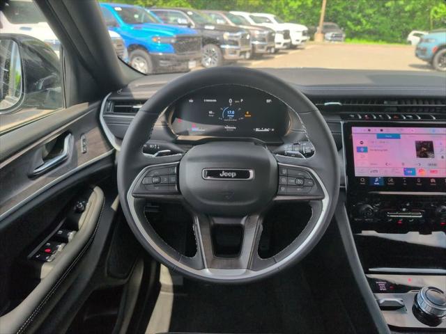 2025 Jeep Grand Cherokee Limited 4x4