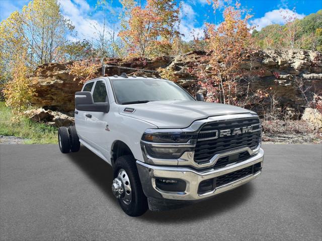 2026 RAM Ram 3500 Chassis Cab RAM 3500 TRADESMAN CREW CAB CHASSIS 4X4 60 CA 2026 RAM Ram 3500 Chassis Cab RAM 3500 TRADESMAN CREW CAB CHASSIS 4X4 60 CA