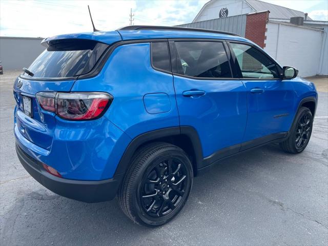 2025 Jeep Compass COMPASS LATITUDE 4X4