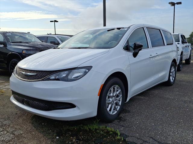 2026 Chrysler Voyager LX