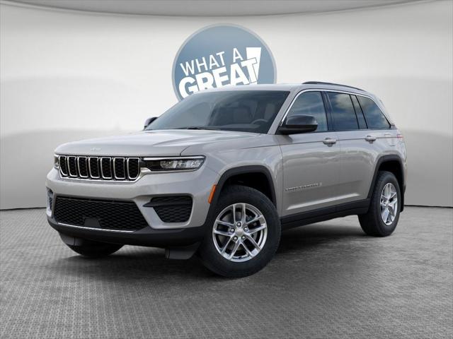 2025 Jeep Grand Cherokee GRAND CHEROKEE LAREDO X 4X4