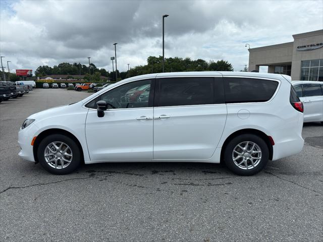 2026 Chrysler Voyager VOYAGER LX