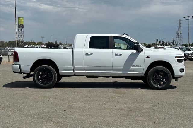 2026 RAM Ram 3500 RAM 3500 LARAMIE MEGA CAB 4X4 64 BOX 2026 RAM Ram 3500 RAM 3500 LARAMIE MEGA CAB 4X4 64 BOX
