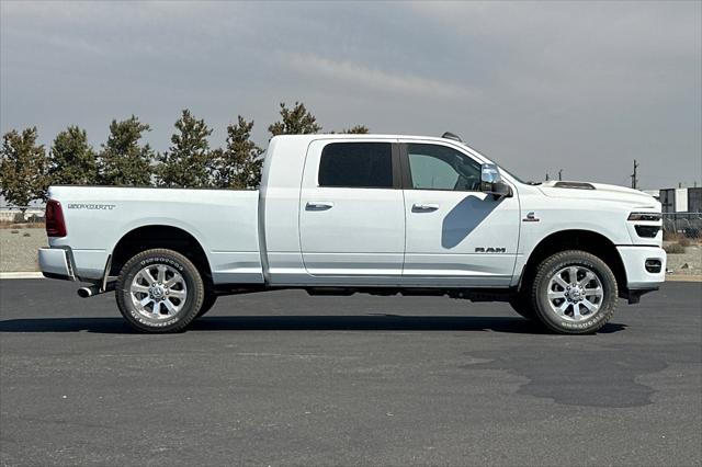 2026 RAM Ram 3500 RAM 3500 LARAMIE MEGA CAB 4X4 64 BOX 2026 RAM Ram 3500 RAM 3500 LARAMIE MEGA CAB 4X4 64 BOX