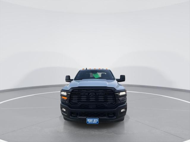 2026 RAM Ram 3500 Chassis Cab RAM 3500 TRADESMAN CREW CAB CHASSIS 4X4 60 CA 2026 RAM Ram 3500 Chassis Cab RAM 3500 TRADESMAN CREW CAB CHASSIS 4X4 60 CA