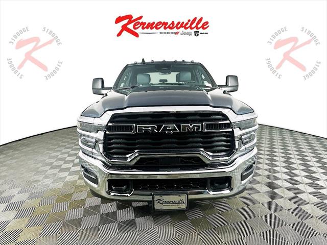 2026 RAM Ram 3500 RAM 3500 TRADESMAN CREW CAB 4X4 64 BOX