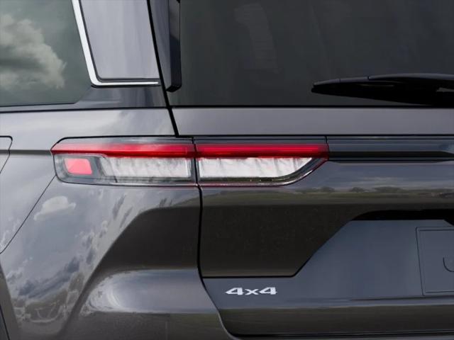 2025 Jeep Grand Cherokee Laredo X 4x4