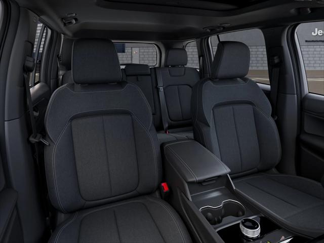 2025 Jeep Grand Cherokee Laredo X 4x4