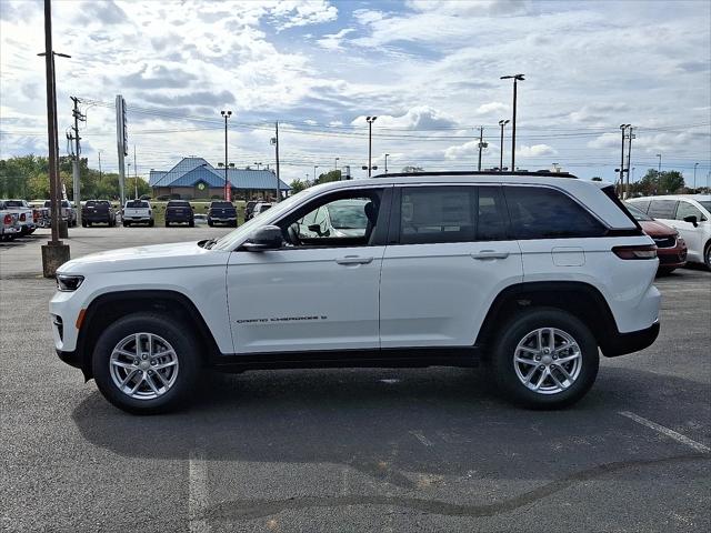 2025 Jeep Grand Cherokee Laredo X 4x4