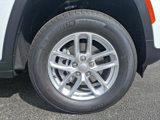 2025 Jeep Grand Cherokee Laredo X 4x4