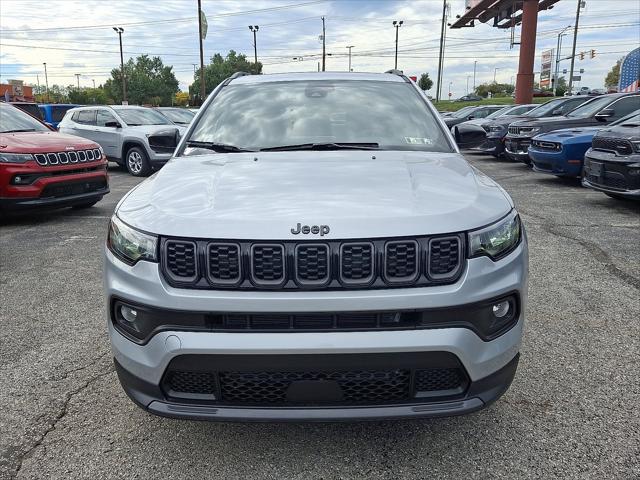 2025 Jeep Compass COMPASS LATITUDE 4X4
