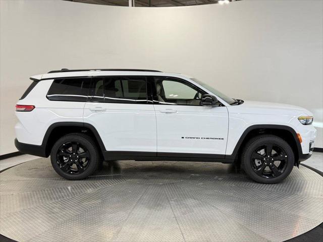 2025 Jeep Grand Cherokee GRAND CHEROKEE L LIMITED 4X4