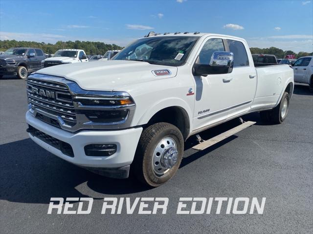 2026 RAM Ram 3500 RAM 3500 LIMITED CREW CAB 4X4 8 BOX