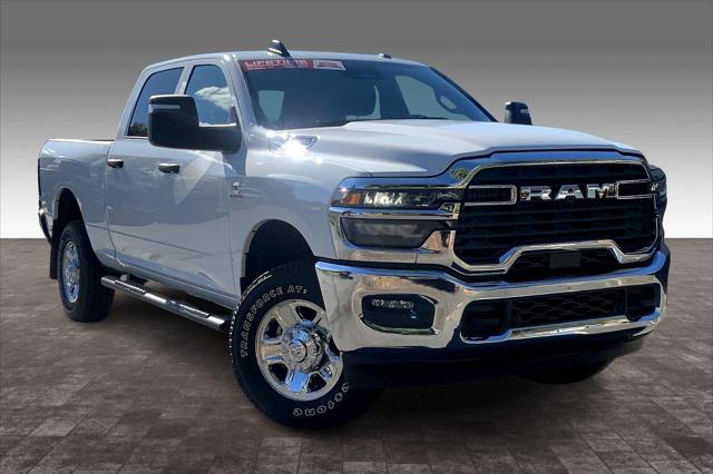 2026 RAM Ram 2500 RAM 2500 TRADESMAN CREW CAB 4X4 64 BOX