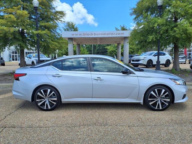 2021 Nissan Altima SR FWD