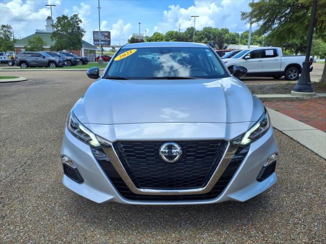 2021 Nissan Altima SR FWD