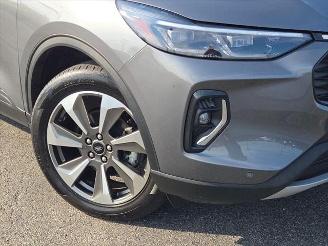 2023 Ford Escape Platinum