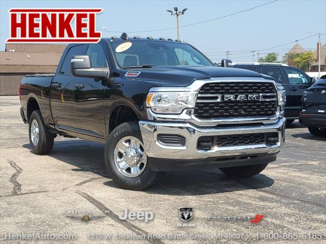 2023 RAM 2500 Tradesman Crew Cab 4x4 64 Box