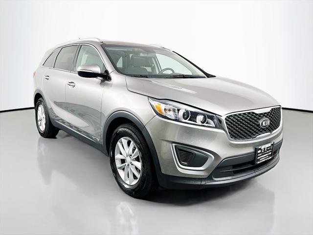 2016 Kia Sorento 3.3L LX