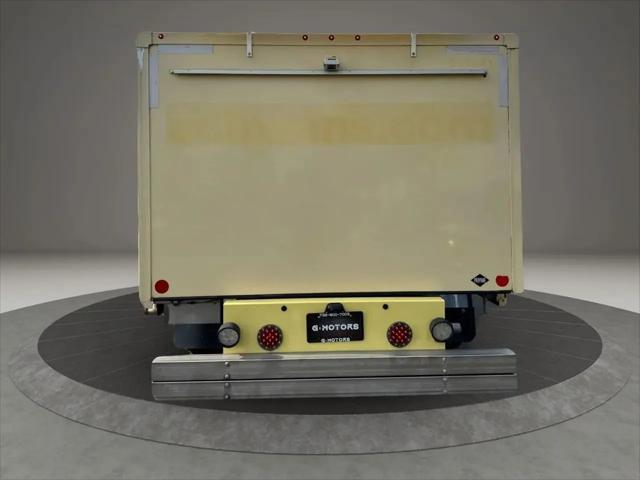 2022 Ford E-450 Cutaway Base