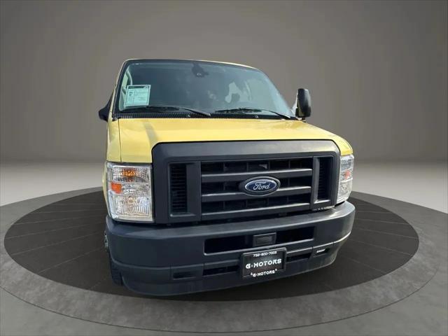 2022 Ford E-450 Cutaway Base