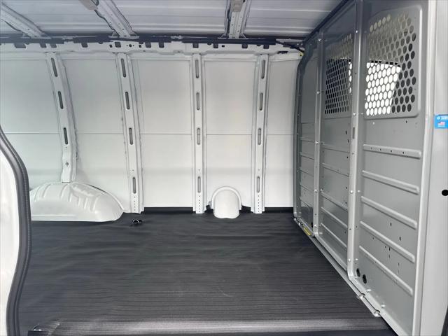 2025 Chevrolet Express Cargo Van RWD 2500 Regular Wheelbase WT