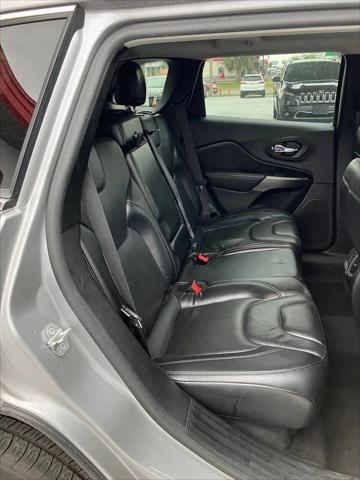 2019 Jeep Cherokee Limited FWD